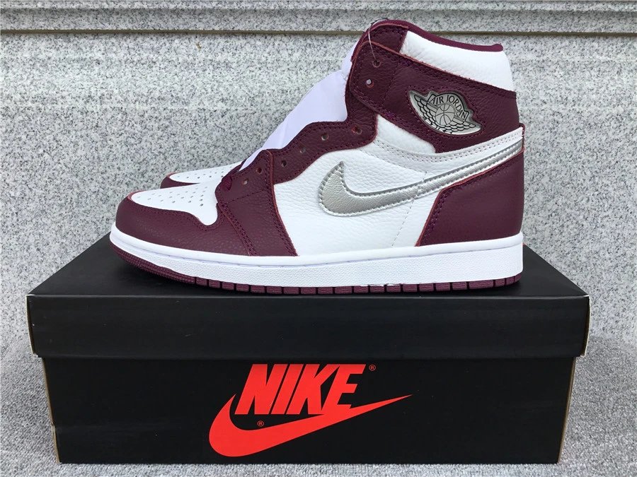 Air Jordan 1 Retro High OG Bordeaux