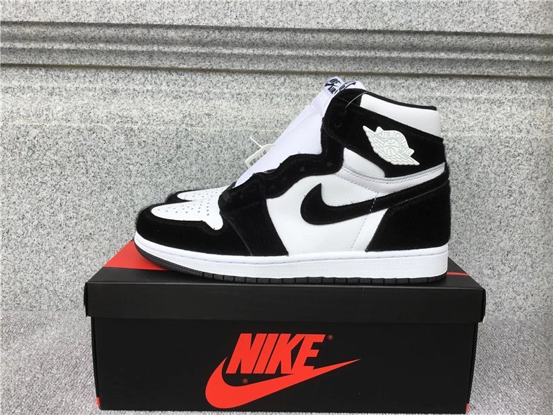 Air Jordan 1 High WMNS