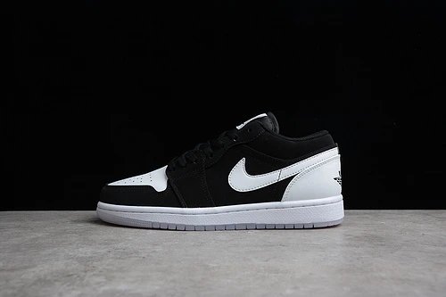 Air Jordan 1 Low BLACKBLACKWHITE