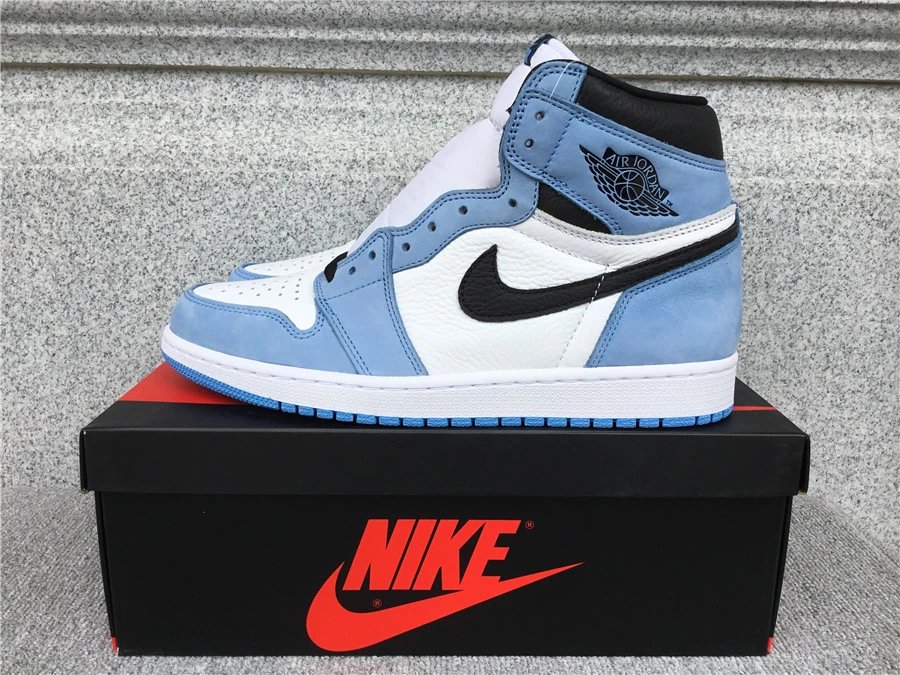 Air Jordan 1 High OG University Blue