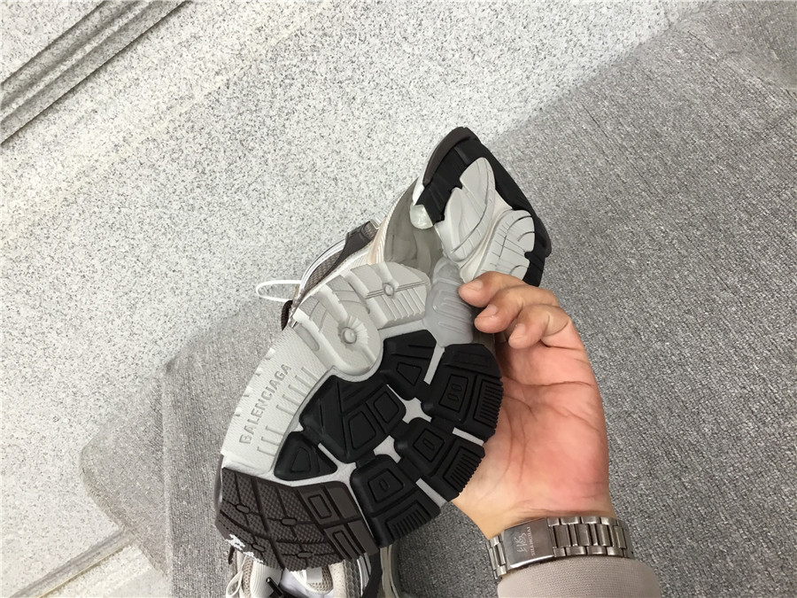 Balenciaga Runner Shoes - Imagine 26