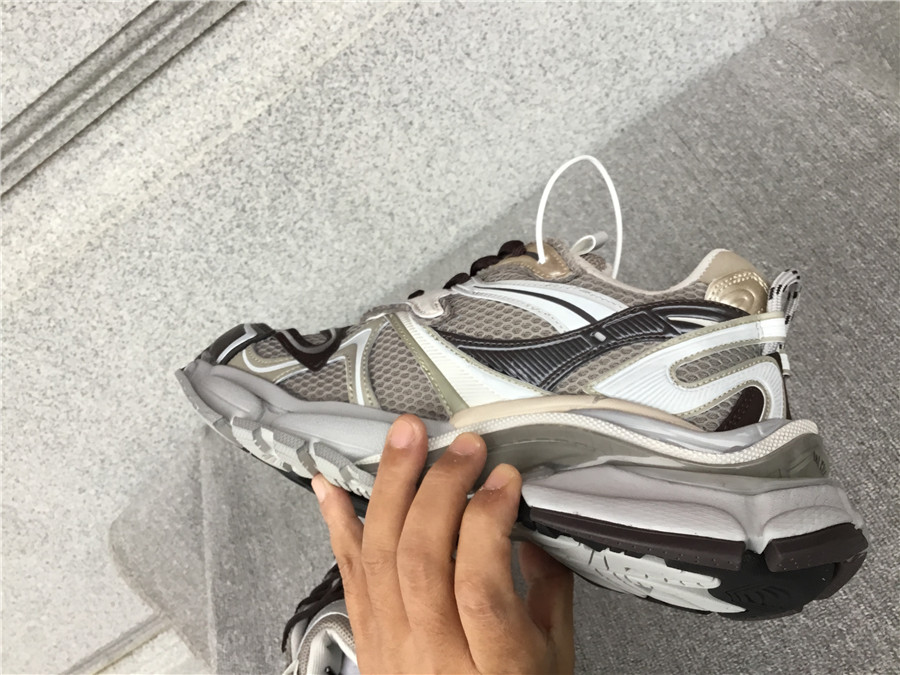 Balenciaga Runner Shoes - Imagine 23