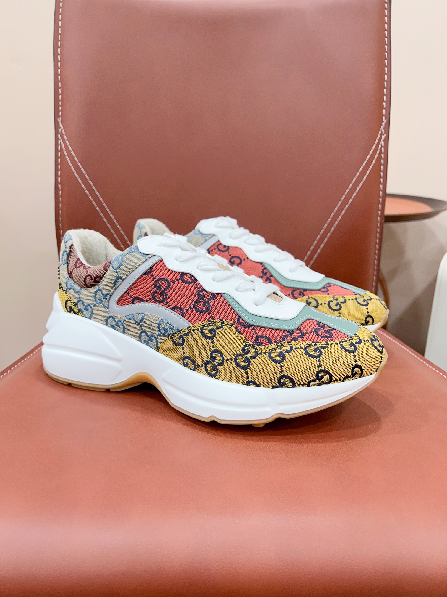 Gucci Rhyton Shoes - Imagine 6